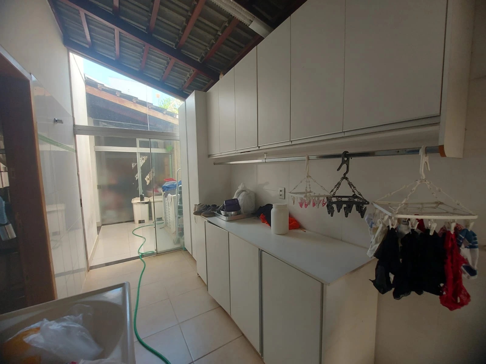 Imagem Sobrado com 4 Quartos à Venda, 200 m² em Jardim Atlântico - Goiânia