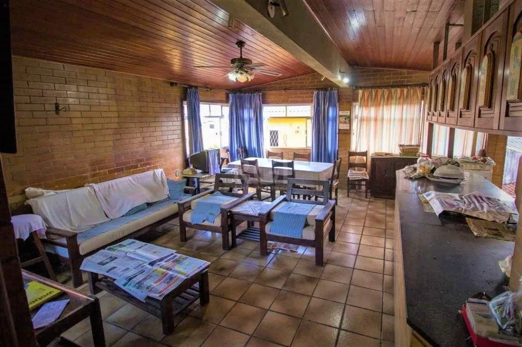 Imagem Casa para Venda - 287m², 3 dormitórios, sendo 2 suites, 4 vagas - Nonoai