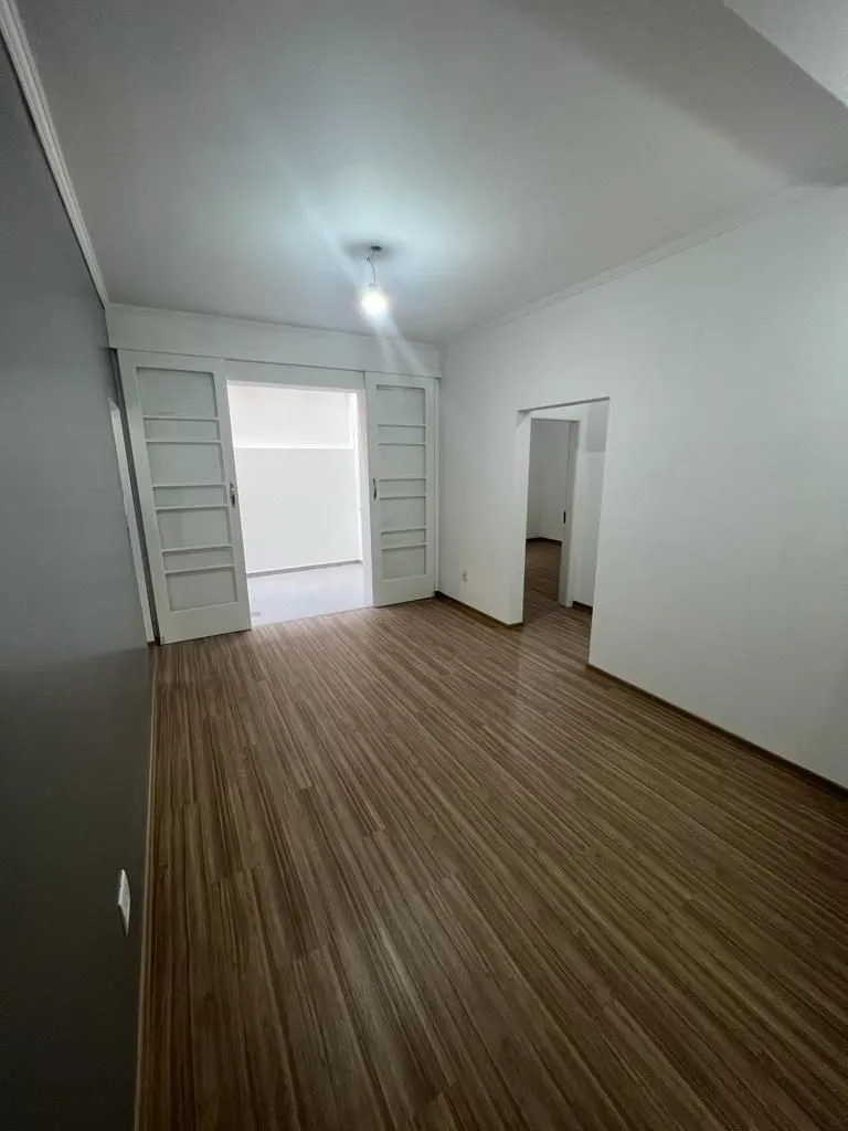 Imagem Apartamento GARDEN de 2 dormitórios Reformado. Próximo a 24 de Outubro.