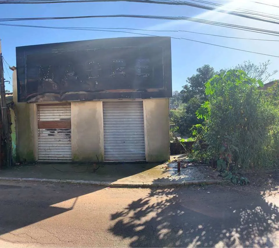 Imagem Loja à venda em Viamão, Augusta, com 1 quarto