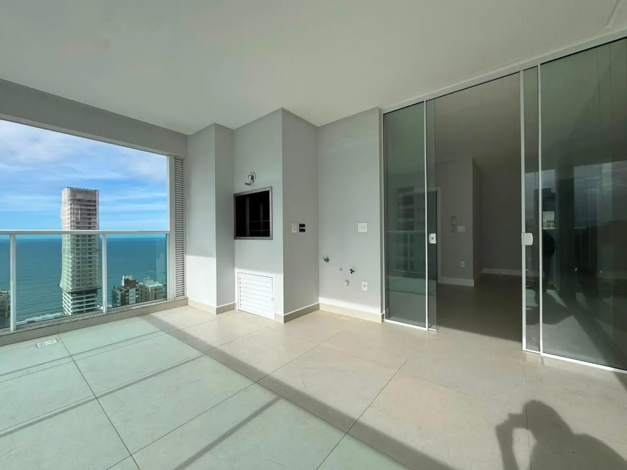 Imagem Apartamento à venda com 160m2 por R$ 2.800.000,00