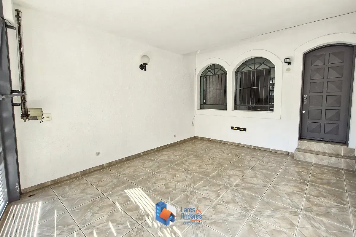 Imagem Sobrado para venda em Santana com 2 quartos, sendo 1 suíte, 116m²
