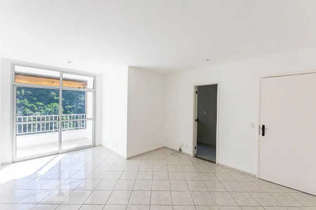 Imagem Apartamento com 3 Quartos à Venda, 90 m² em Santa Rosa - Niterói