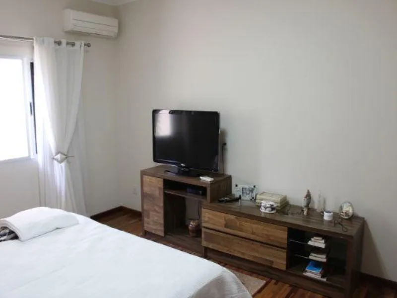 Imagem LINDA CASA 4 SUÍTES À VENDA EM CONDOMÍNIO, SOROCABA - 345M²