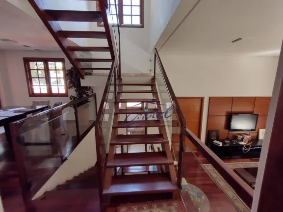 Imagem Casa com 3 dormitórios à venda, 400 m² por R$ 2.400.000,00 - Granja Viana - Carapicuíba/SP