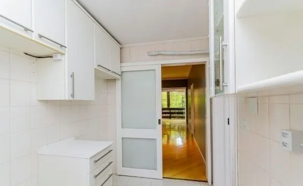Imagem Apartamento no Passo D'areia de 2 dormitórios e 2 vagas DESOCUPADO