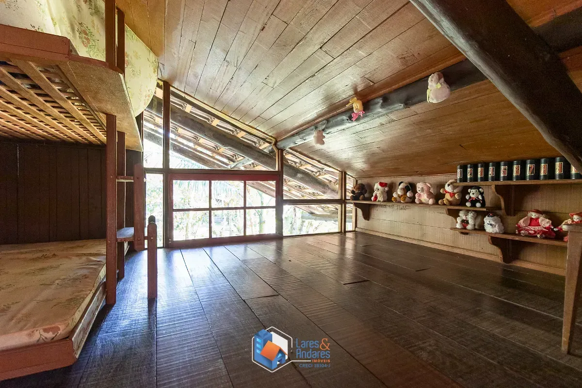 Imagem Casa comercial para venda em Parelheiros, 357m²