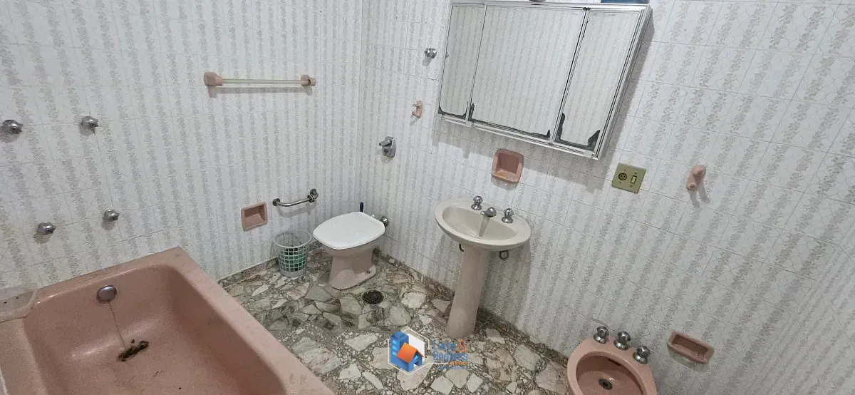 Imagem Sobrado para venda em Alto da Boa Vista com 3 quartos, sendo 1 suíte, 213m²