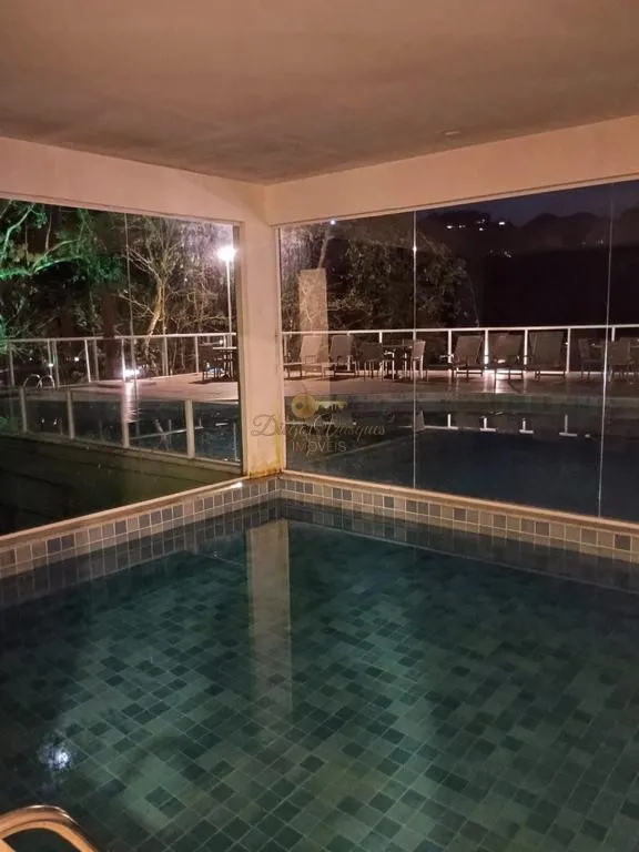 Imagem Casa em Condomínio para Venda em Petrópolis / RJ no bairro Itaipava
