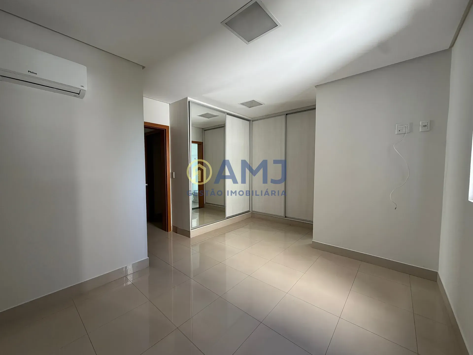 Imagem Apartamento à Venda - 3 Suítes no Setor Pedro Ludovico | Res. Flores do Parque