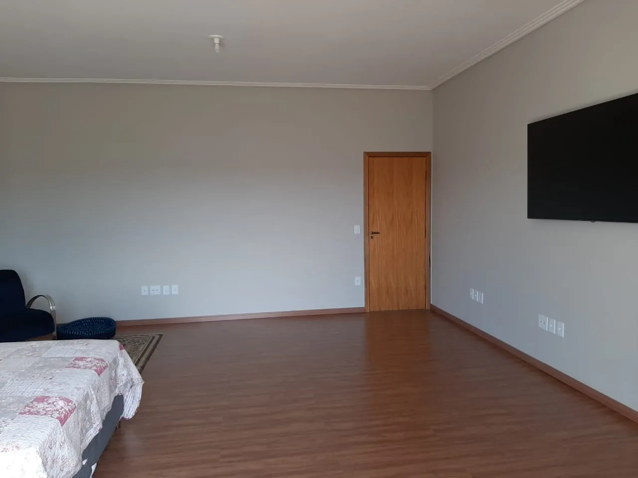 Imagem Casa à venda 4 Quartos, 4 Suites, 2 Vagas, 300M², Village Mantiqueira, Guaratinguetá - SP