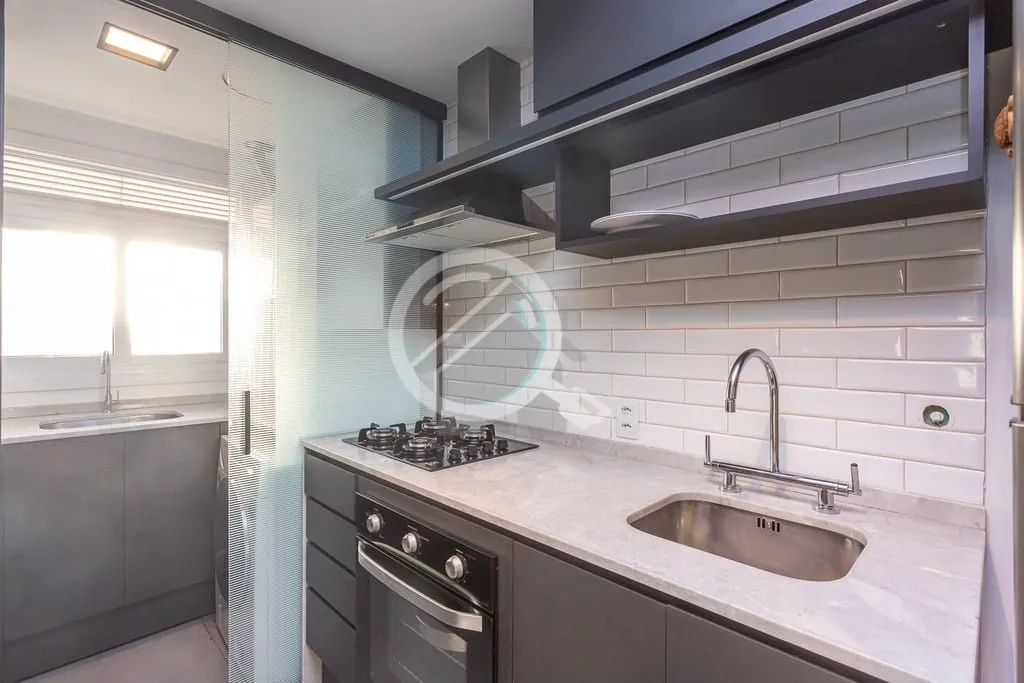 Imagem Apartamento de 2 dormitórios de 71 m² mobiliado e decorado em alto padrão. Suíte, banheiro socia...