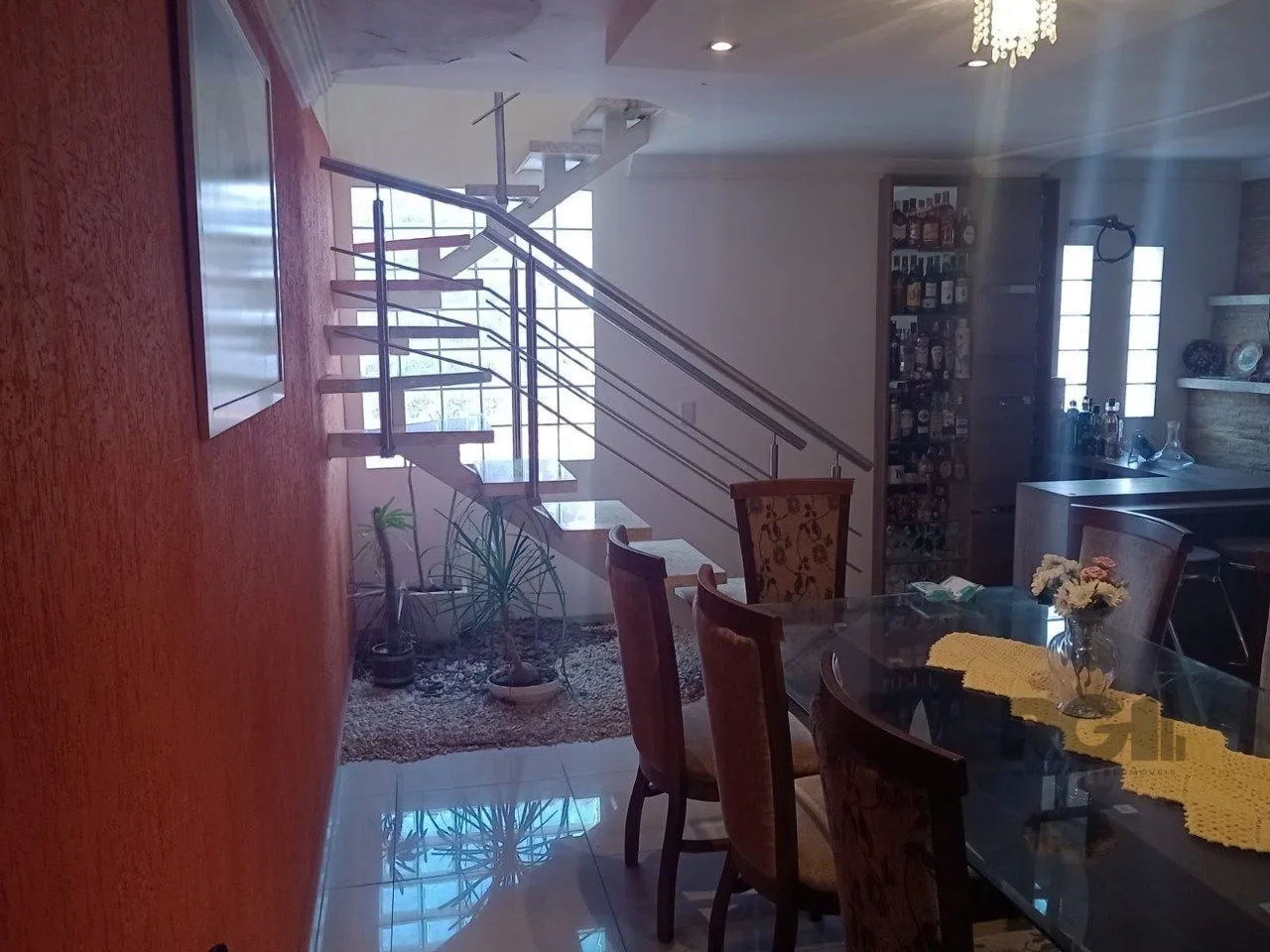 Imagem Casa 3 dormitórios à venda Santo Antônio Porto Alegre/RS
