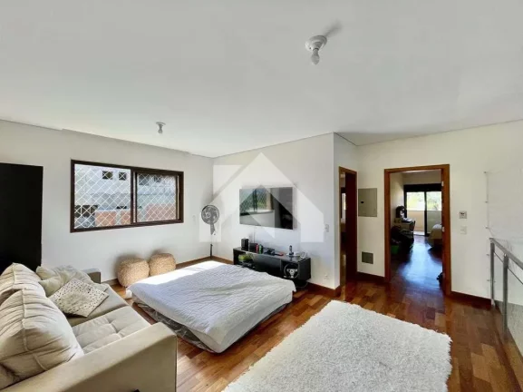Imagem Casa de Condomínio em Moinho Velho - Cotia