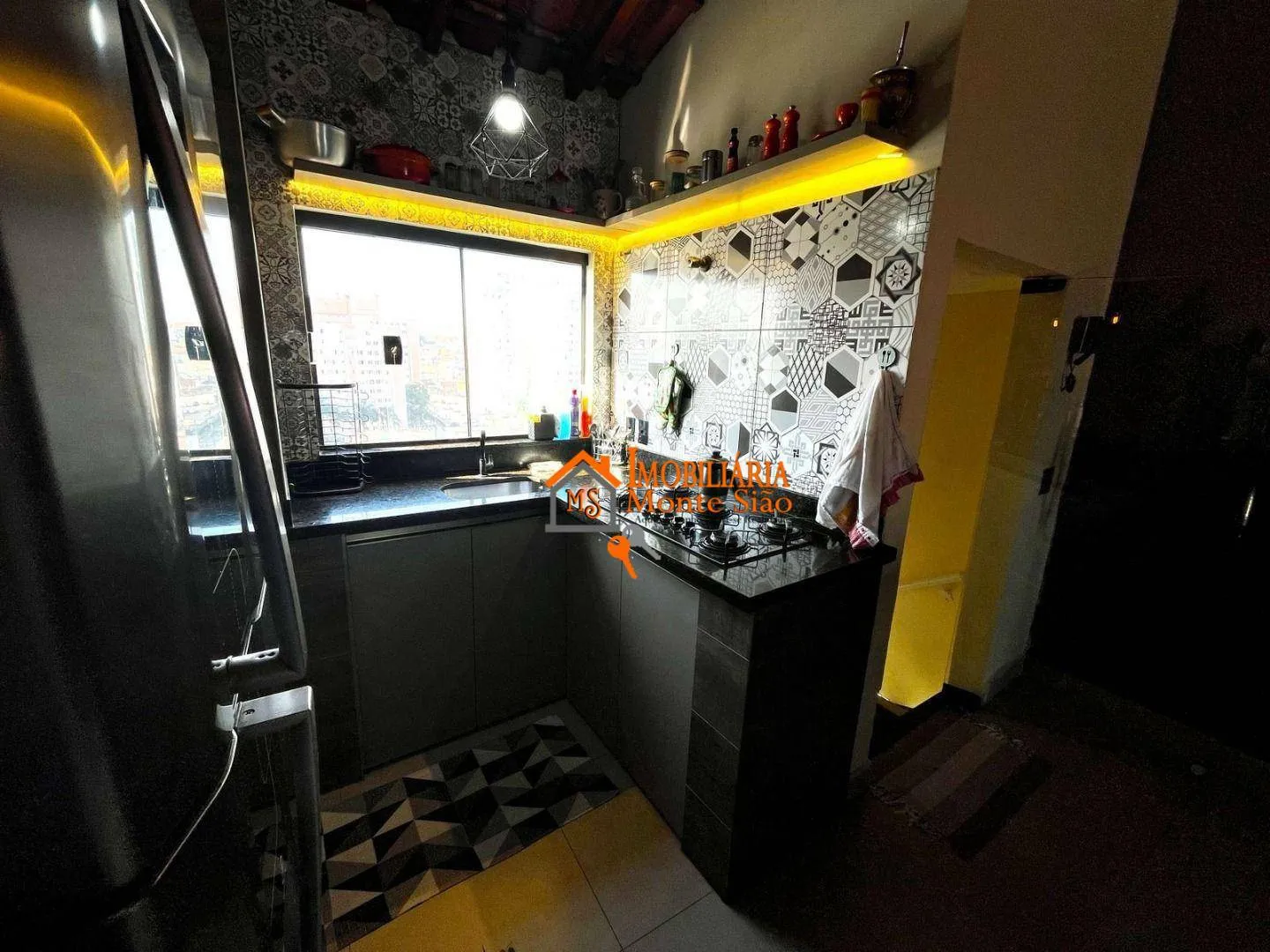 Imagem Sobrado com 3 dormitórios à venda, 210 m² por R$ 550.000,00 - Vila Rio de Janeiro - Guarulhos/SP