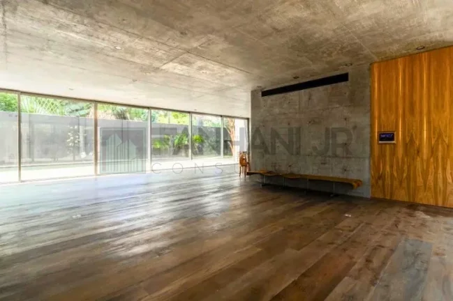 Imagem Oportunidade única: Casa de Alto Padrão no Jardim Europa, São Paulo-SP, com 4 quartos, 4 suítes e 8 vagas de garagem!