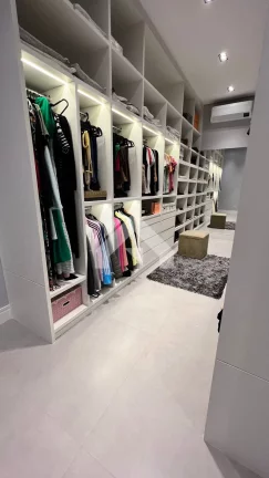 Imagem Casa de Condomínio em Chácaras São Carlos - Cotia