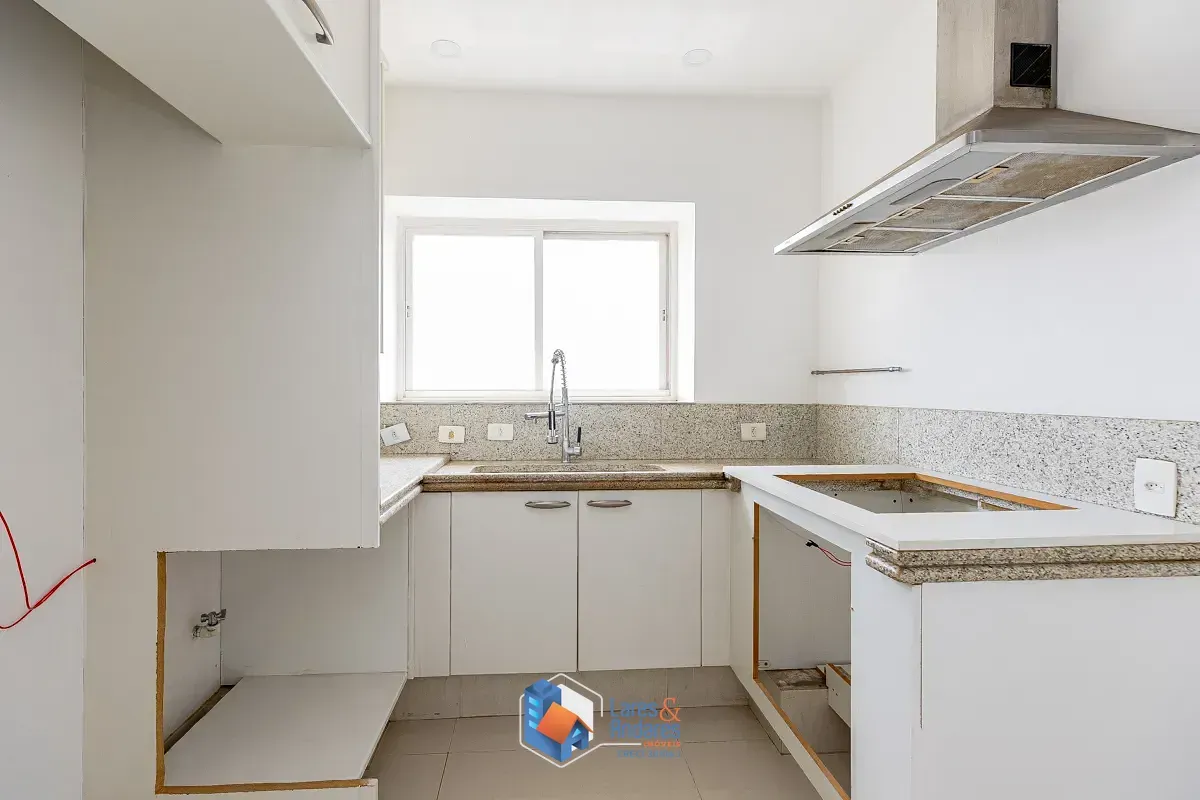 Imagem Triplex para venda em Vila Suzana com 4 quartos, sendo 4 suítes, 347m²