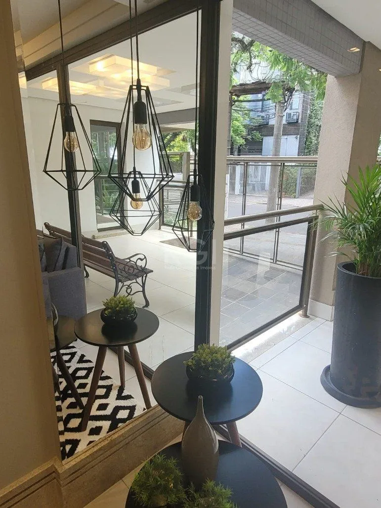 Imagem Excelente apartamento 2 dormitórios com duas suítes, lavabo e 2 vagaS coberta próximo Av. Goethe
