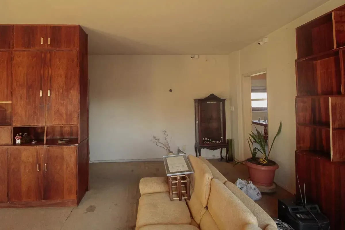 Imagem Vende-se apartamento com 4 quartos (1 suíte), 204 m² e 2 vagas - Rio Branco
