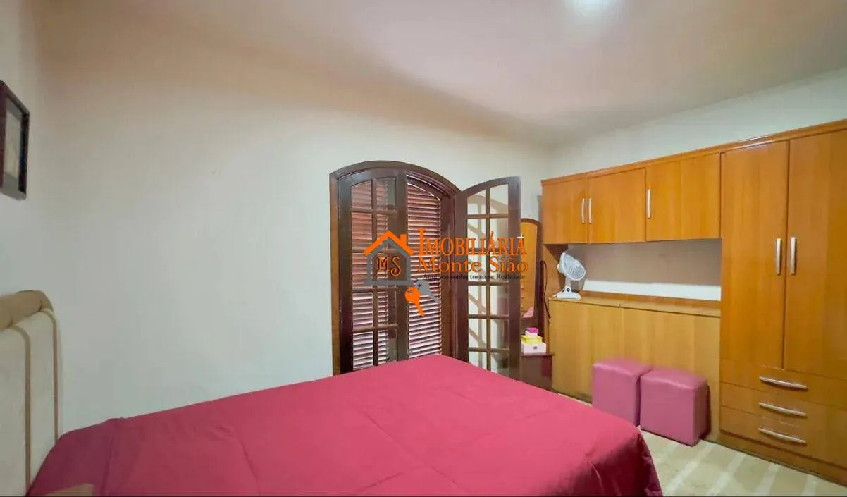 Imagem Sobrado com 3 dormitórios à venda, 200 m² por R$ 695.000,00 - Gopoúva - Guarulhos/SP