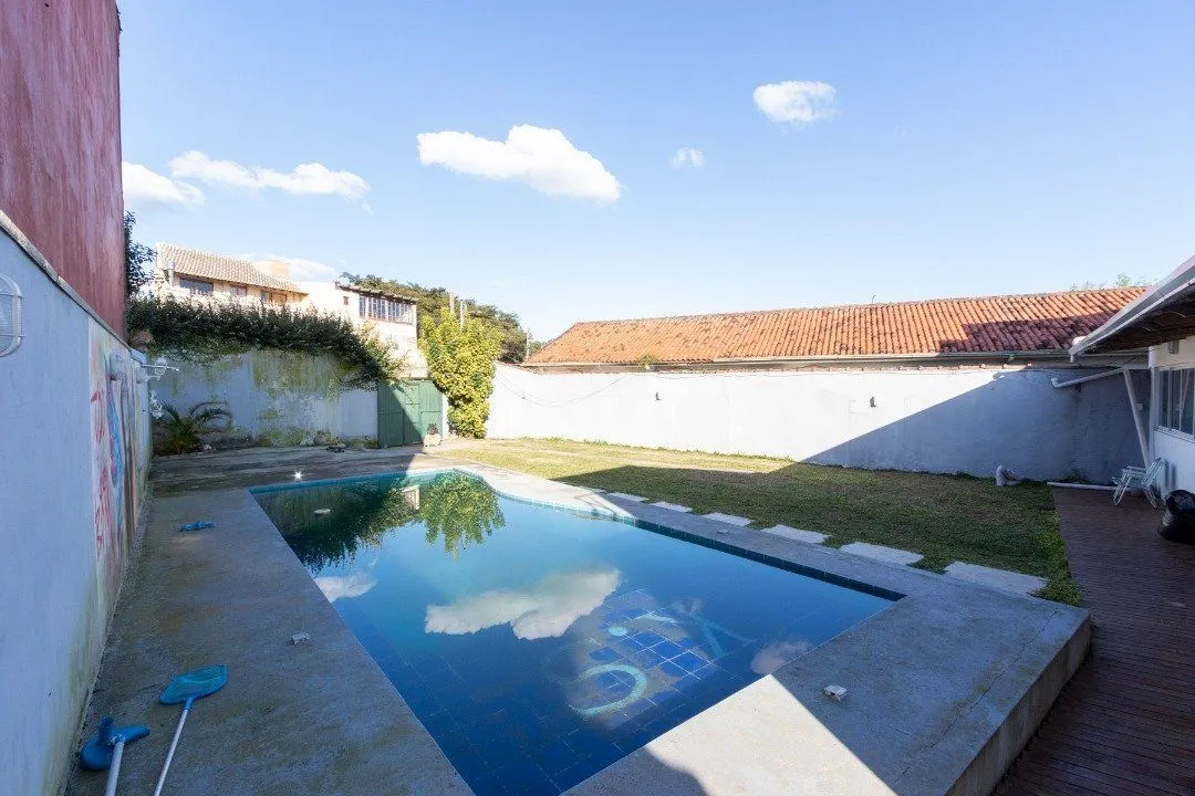 Imagem Casa para Venda - 120m², 4 dormitórios, sendo 1 suites, 3 vagas - Serraria