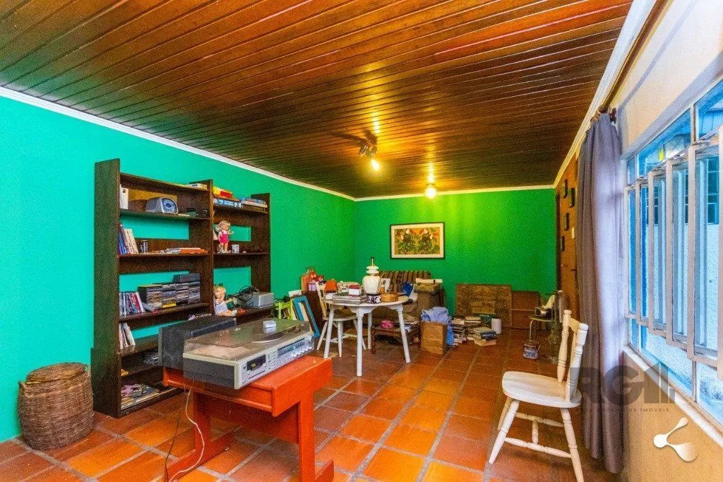 Imagem Casa para Venda - 240m², 3 dormitórios, sendo 1 suites, 3 vagas - Cristal