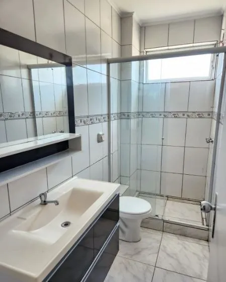 Imagem Apartamento no Menino Deus de 2 dormitórios DESOCUPADO