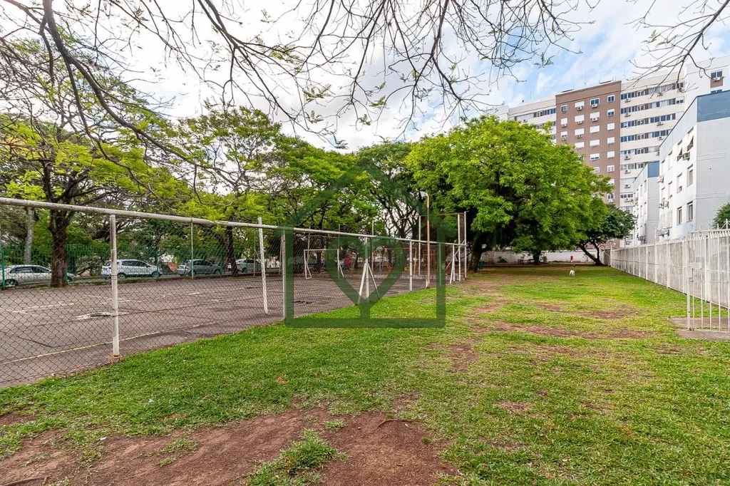 Imagem Lindo apartamento de 1 dormitório, semi mobiliado, na Rua Sapê, 308 - Passo D'Areia. 
 
Com 42 m²...