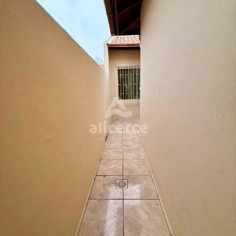 Imagem Casa Geminada à Venda com valor atrativo no bairro Forquilhas, São José/SC