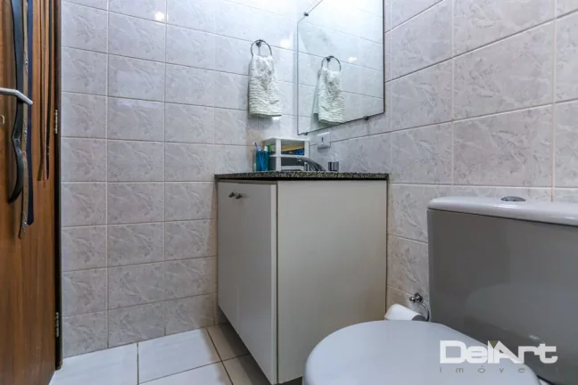 Imagem Stúdio residencial c/ sacada - 01 quadra do Shopping Curitiba - andar alto - 35,05m2 privativos - Semi-mobiliado - R$ 370.000,00.