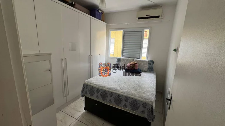 Imagem Sobrado com 2 dormitórios à venda, 62 m² por R$ 430.000,00 - Vila Guilhermina - Praia Grande/SP