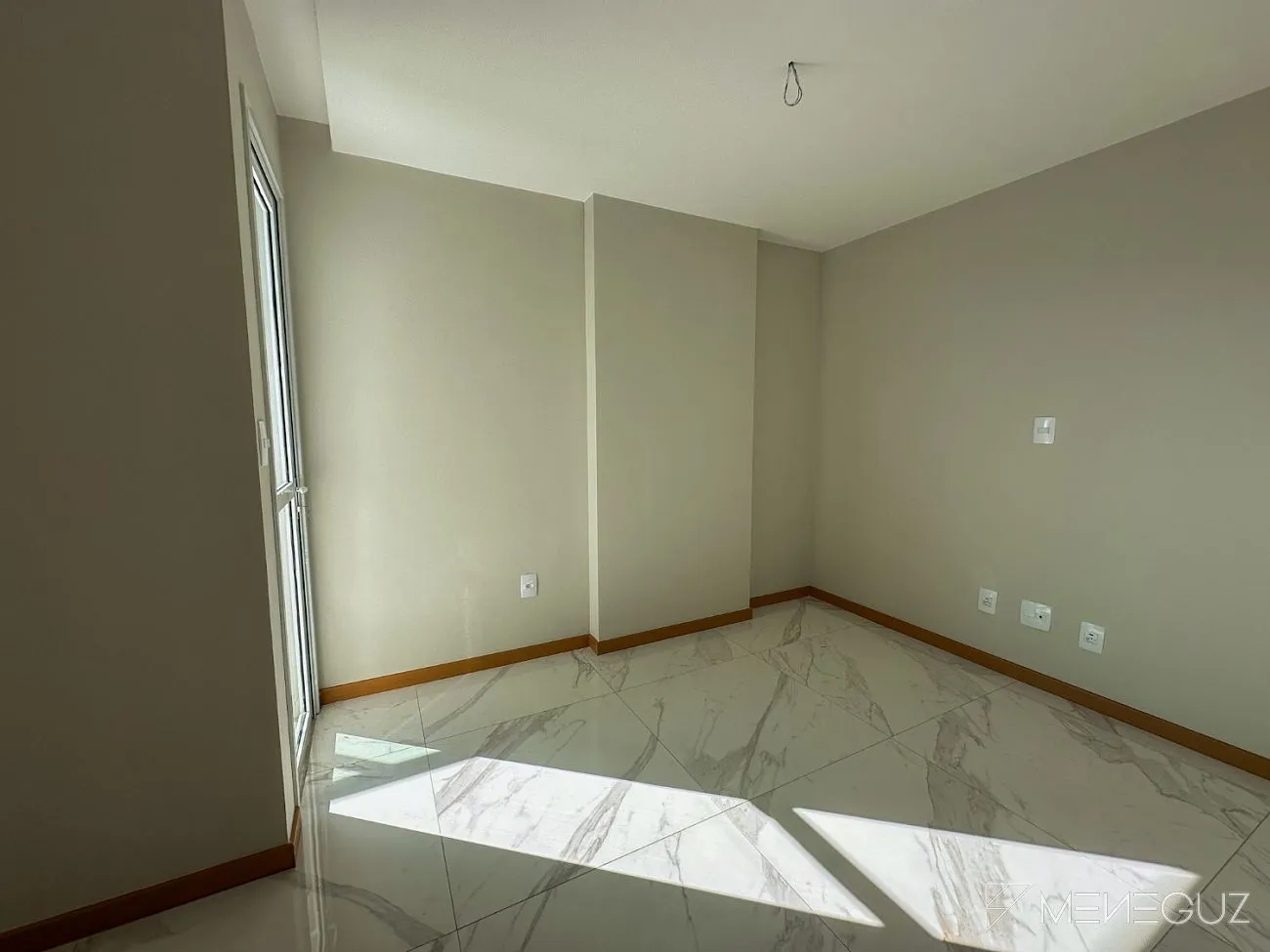 Imagem Apartamento de Luxo Novo no Centro de Guarapari - 3 Quartos com Suíte e Lazer Completo!