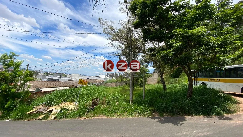 Imagem Terreno à venda em Valinhos-SP, no Bosque dos Eucaliptos com 330,00 m² de área!
