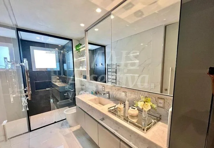 Imagem Cobertura de Luxo mobiliada em Balneário Camboriú - Frente mar