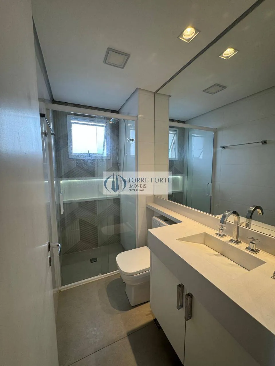 Imagem Lindo apartamento com 60 m², 2 dormitórios sendo 1 suíte, 1 vaga de garagem