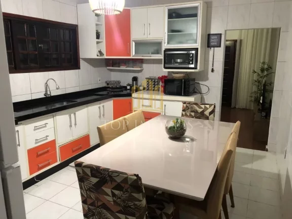 Imagem Casa de 3 quartos sendo 1 suíte no Jardim Santa Inês