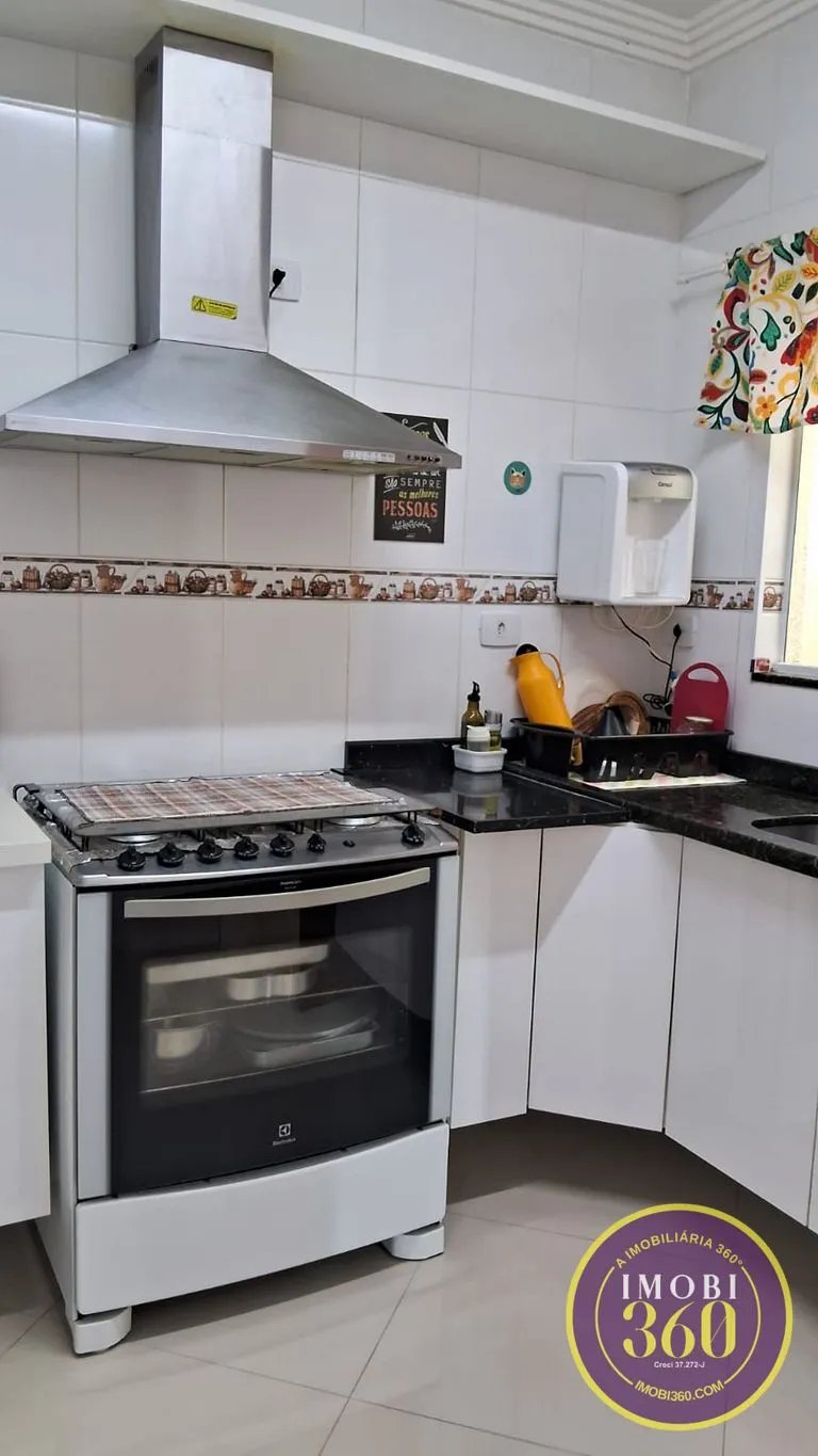 Imagem Casa de Condomínio com 02 suítes com vaga de garagem na Vila Dalila