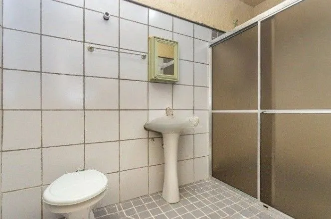 Imagem Casa com 2 dormitórios ,sendo 1 suíte para venda no bairro Tristeza em Porto Alegre/RS.
