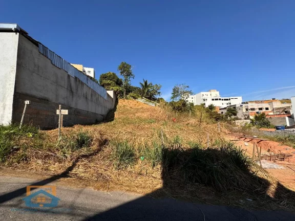 Foto do imóvel Terreno - Santana do Paraíso em Rua 50