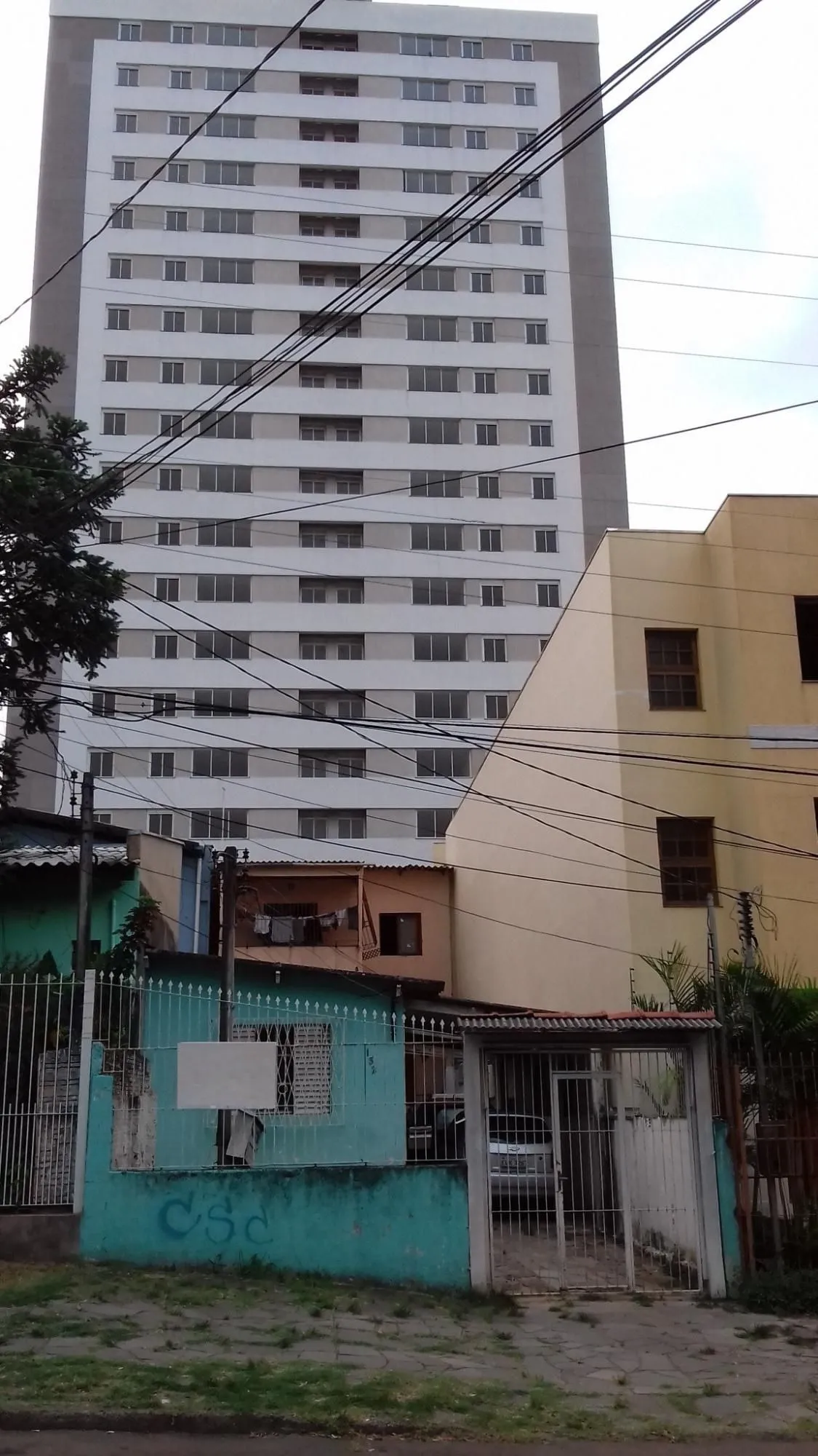 Imagem Casa para Venda - 81m², 4 dormitórios, 3 vagas - Partenon