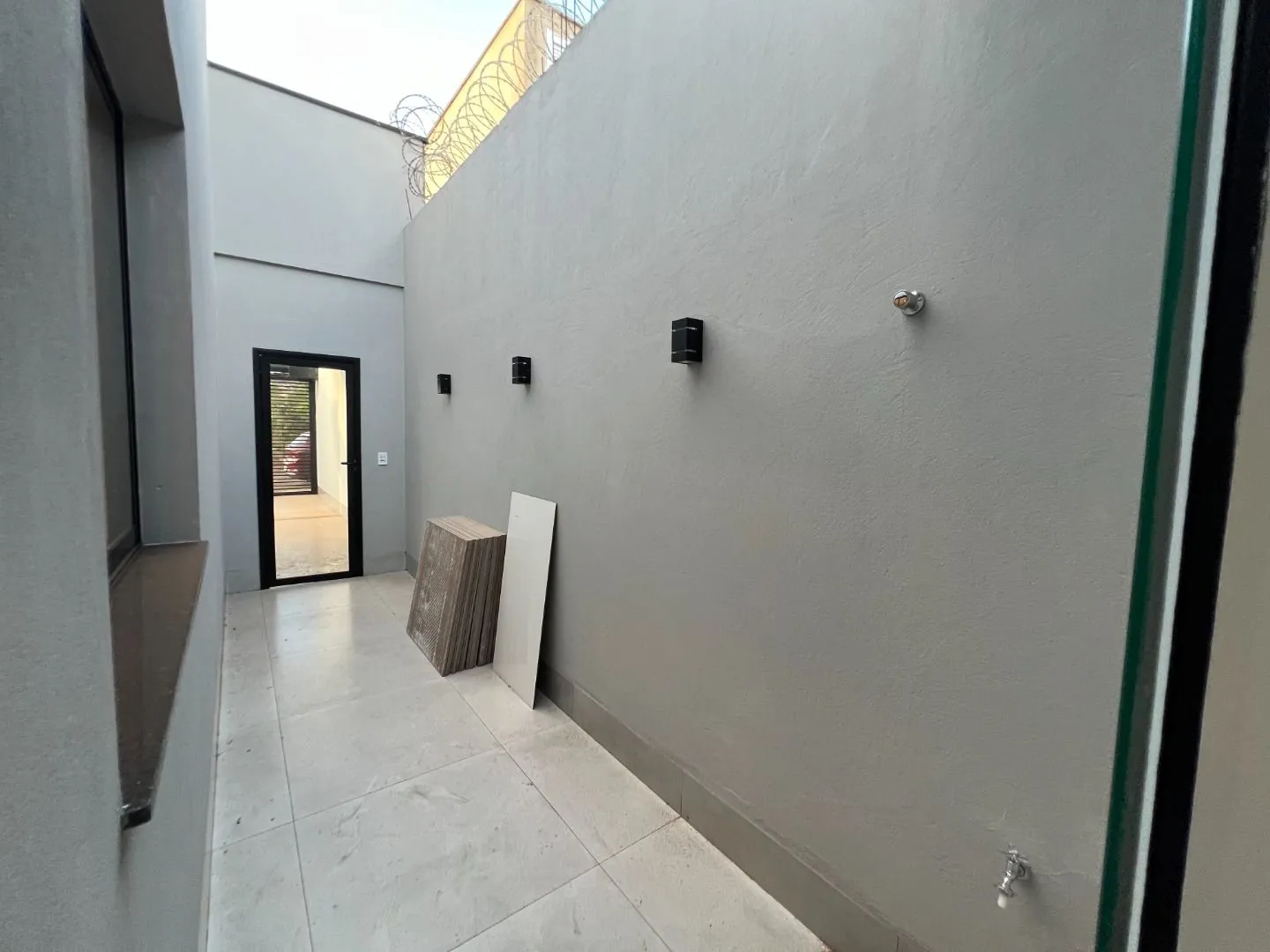 Imagem Casa com 3 dormitórios à venda, 112 m² por R$ 590.000,00 - Jardim Vitória - Patos de Minas/MG