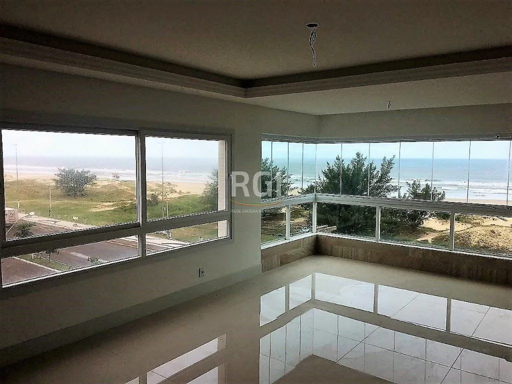 Imagem Apartamento para Venda - 123.48m², 3 dormitórios, sendo 2 suites, 2 vagas - Centro