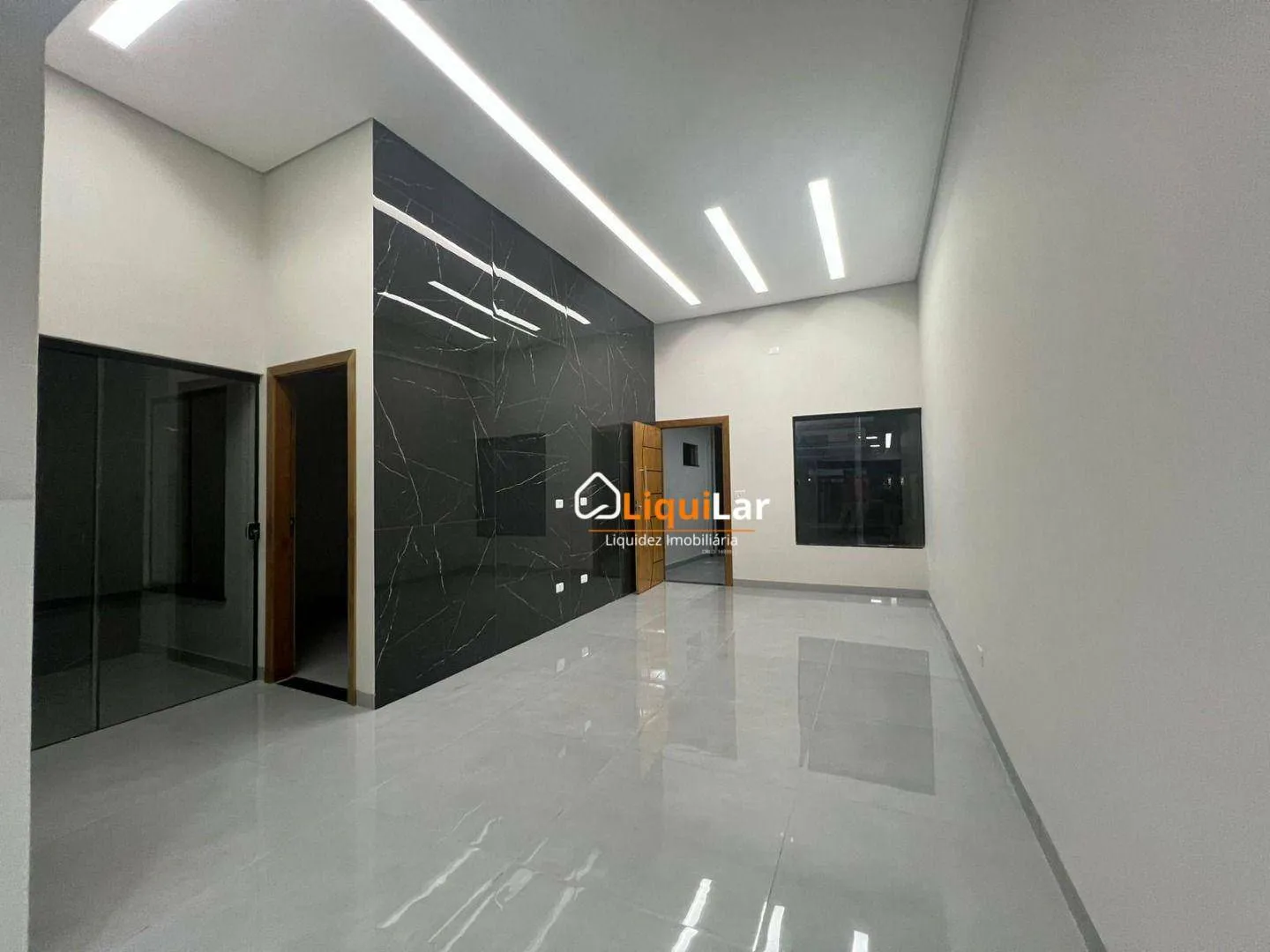 Imagem Casa Térrea à Venda no Rita Vieira com 3 Suítes, Piscina e Varanda Gourmet