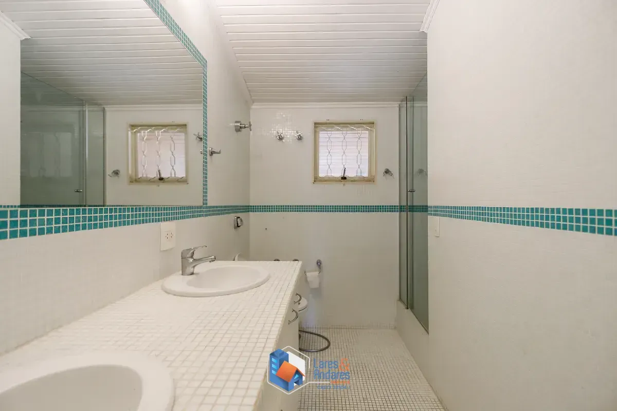 Imagem Casa para venda em Sumaré com 3 quartos, sendo 1 suíte, 359m²