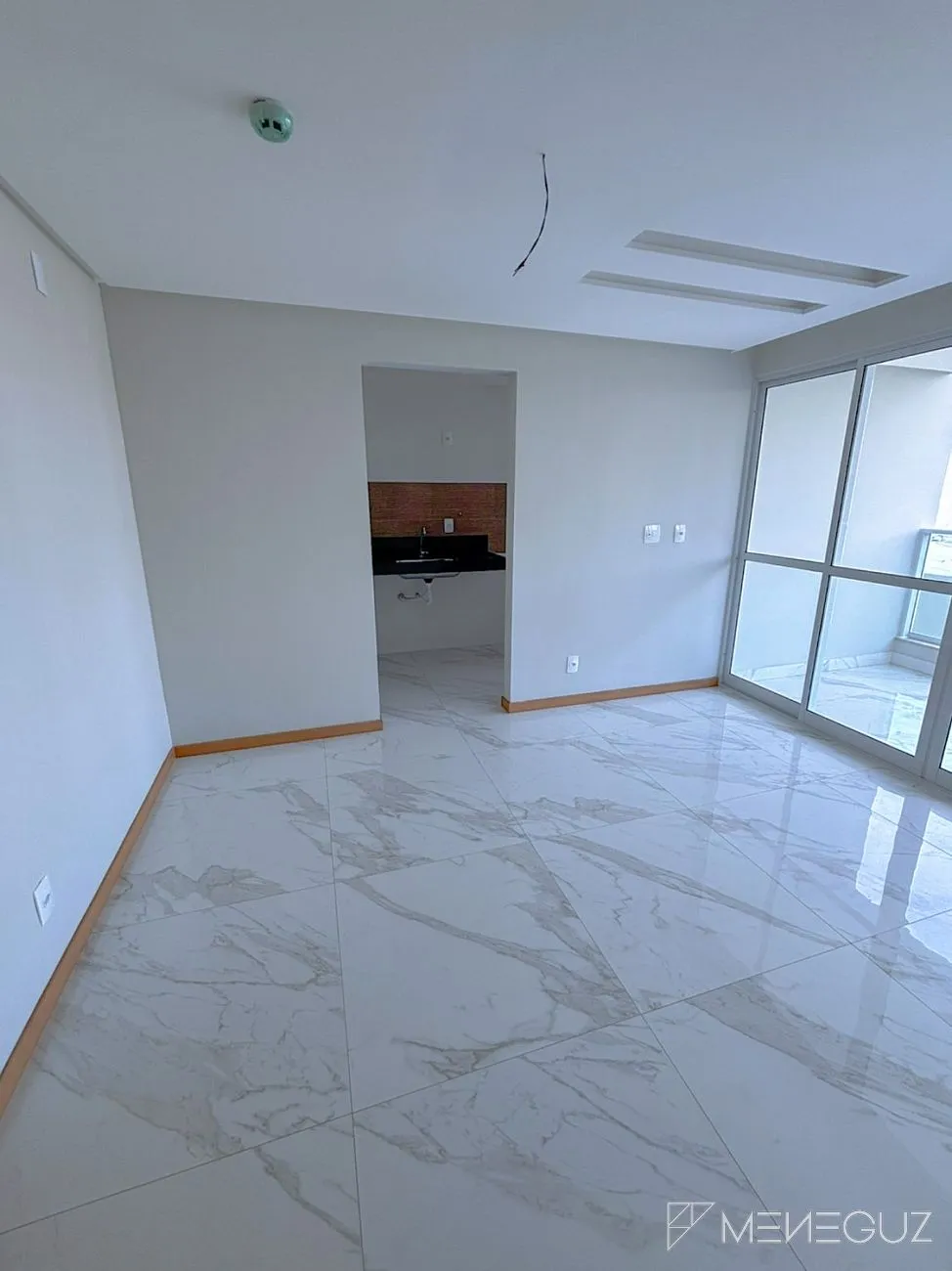 Imagem A nova fase de sua vida na Praia do Morro: Apartamento de 2 quartos no Edifício Villa Oceânica.