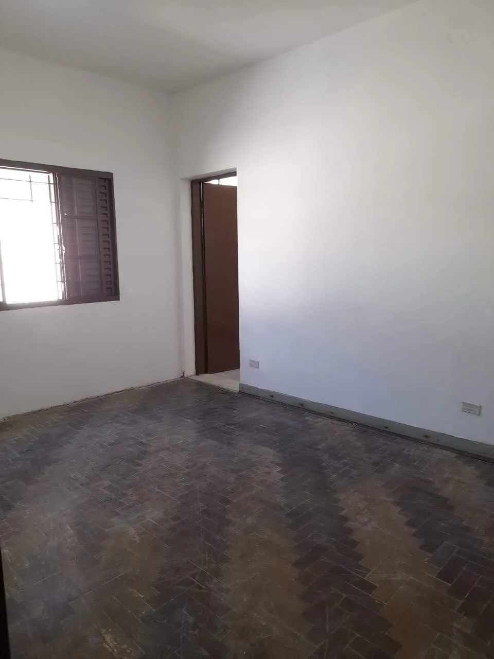 Imagem Casa à venda 3 Quartos, 1 Suite, 3 Vagas, 279M², Vila Rica, Pindamonhangaba - SP