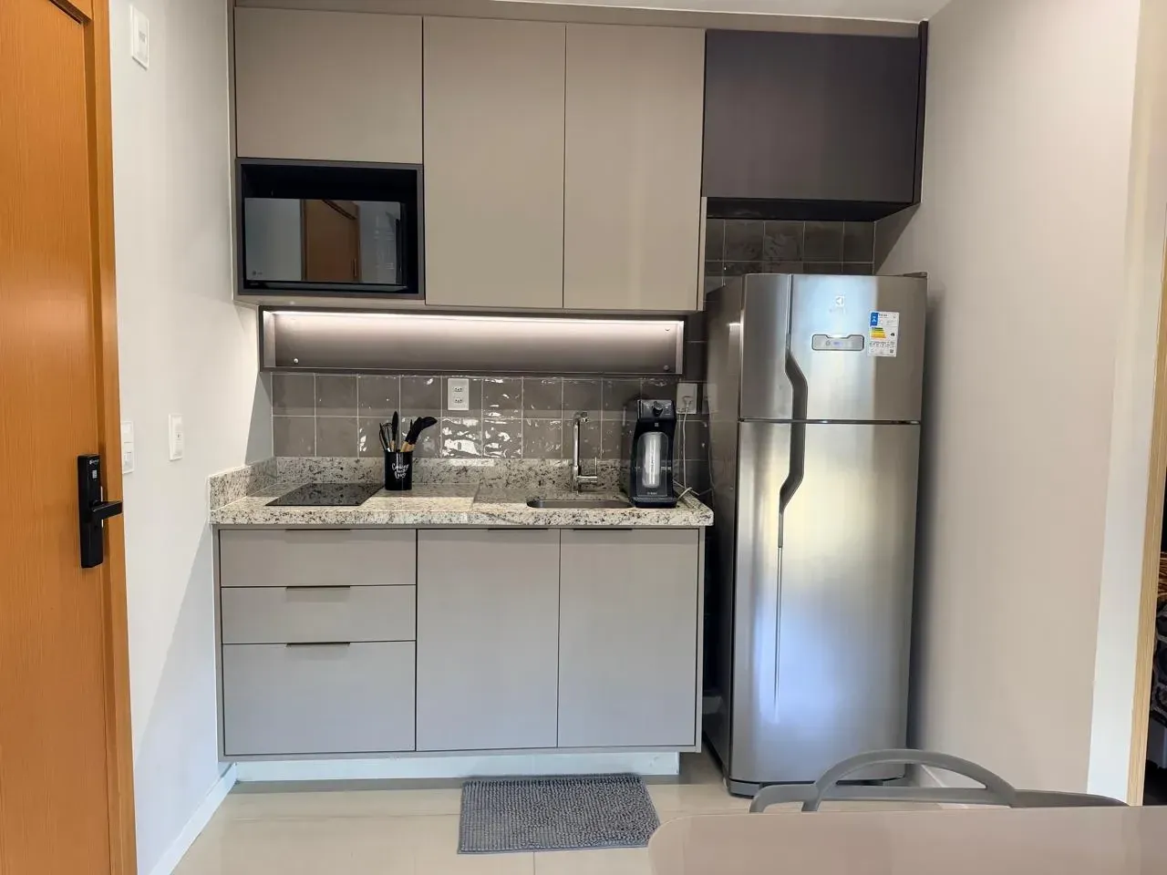 Imagem Apartamento com 1 Quarto para Alugar, 25 m² em Caminho das Árvores - Salvador