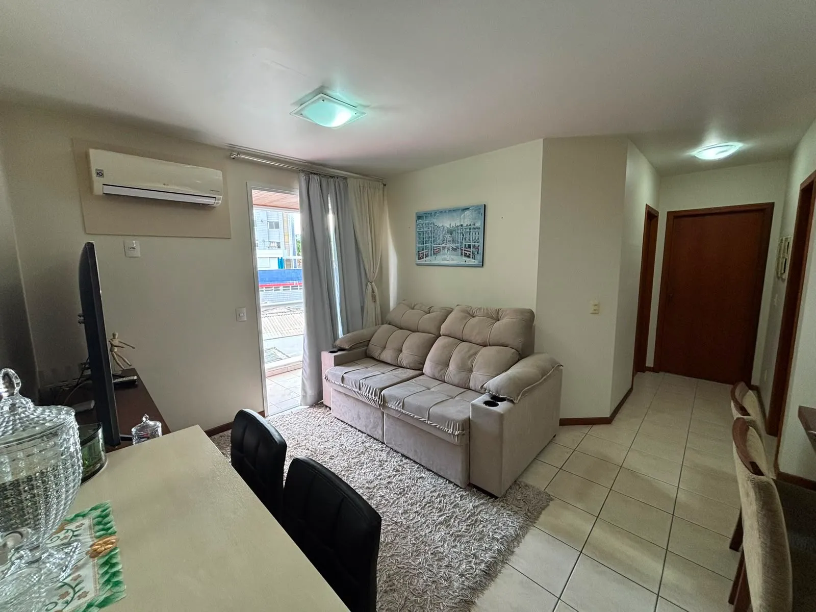 Imagem Apartamento com 2 Quartos à Venda, 75 m² em América - Joinville