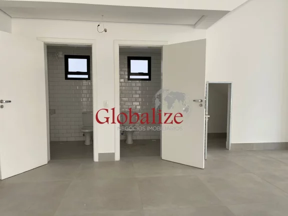 Imagem Loja comercial para locação com 400m² por R$ 45.000,00 + iptu no Gonzaga em Santos